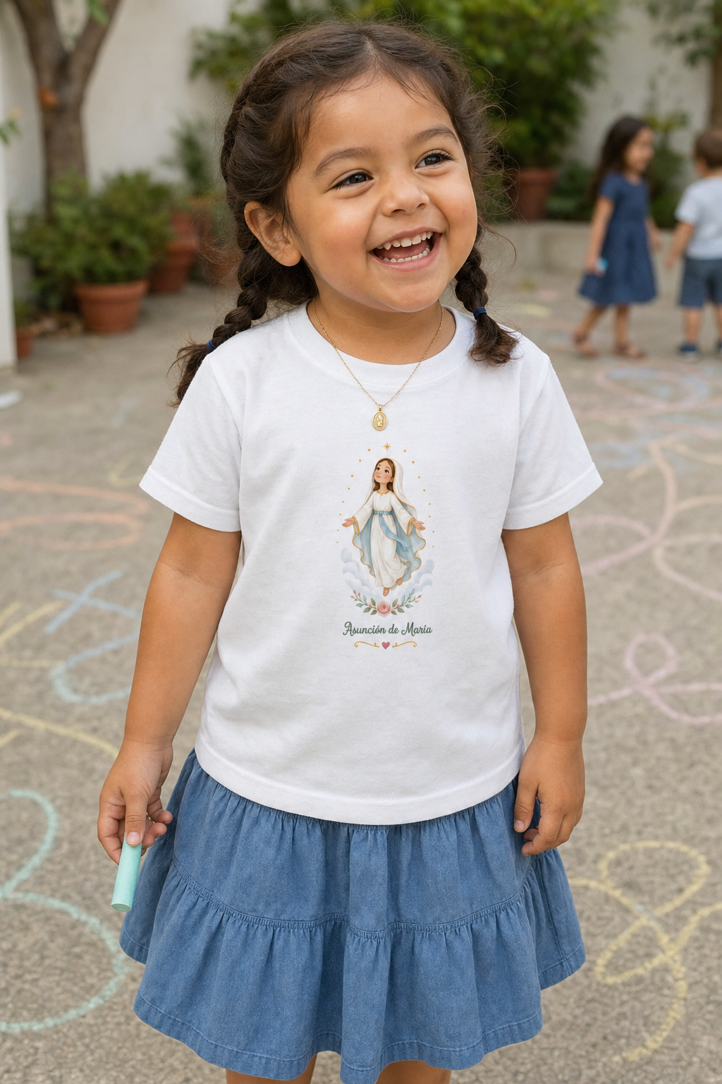 Little girl wearing the Asunción de María Toddler T-Shirt in White
