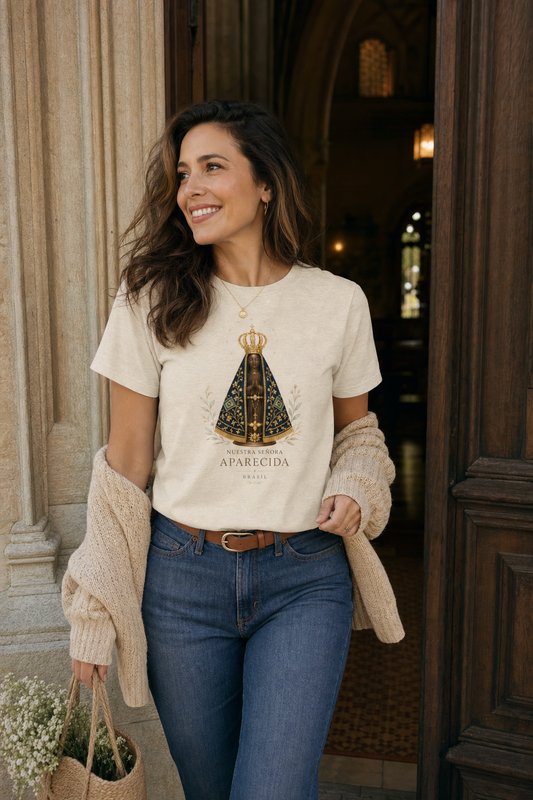 BC 3001 lifestyle · Heather Natural | bnr-card:shop-all