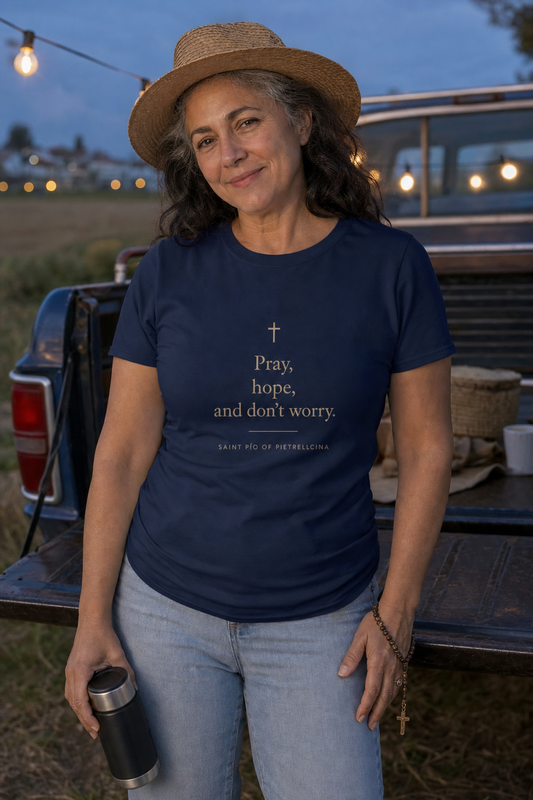saint-pio-t-shirt lifestyle · Navy · bnr-card:womens-clothing