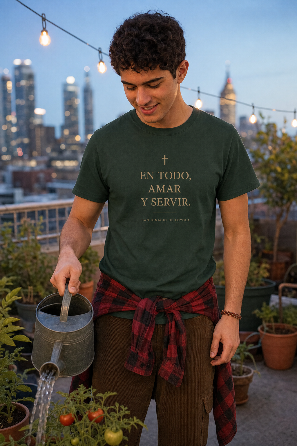 san-ignacio-bold-t-shirt lifestyle · Forest Green