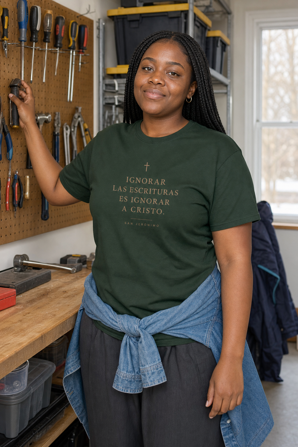 san-jeronimo-escritura-t-shirt lifestyle · Forest Green · bnr-card:womens-clothing